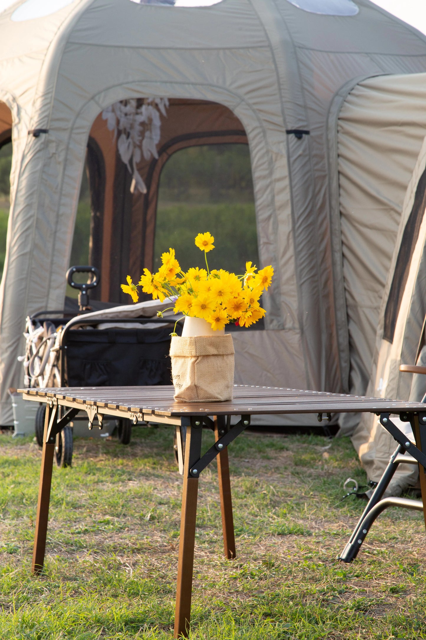 WOOLF PLANET Luxury Inflatable Air Camping Tent (PAYMENT ADVANCE)