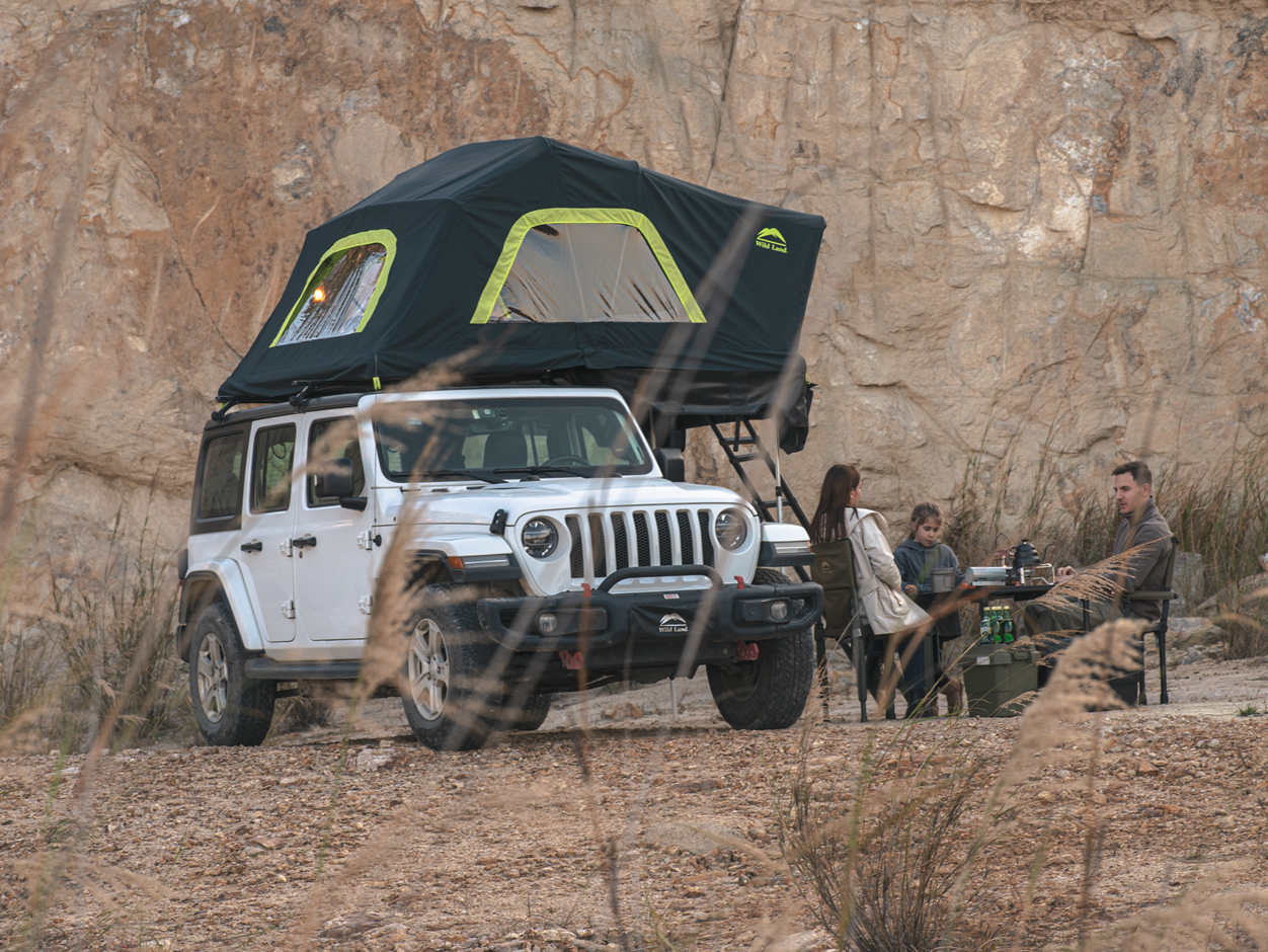 Wild Land Voyager Pro 4-5 People Family Roof Top Tent