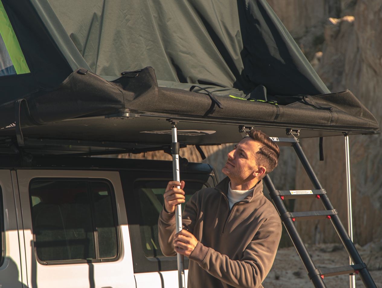 Wild Land Voyager Pro 4-5 People Family Roof Top Tent