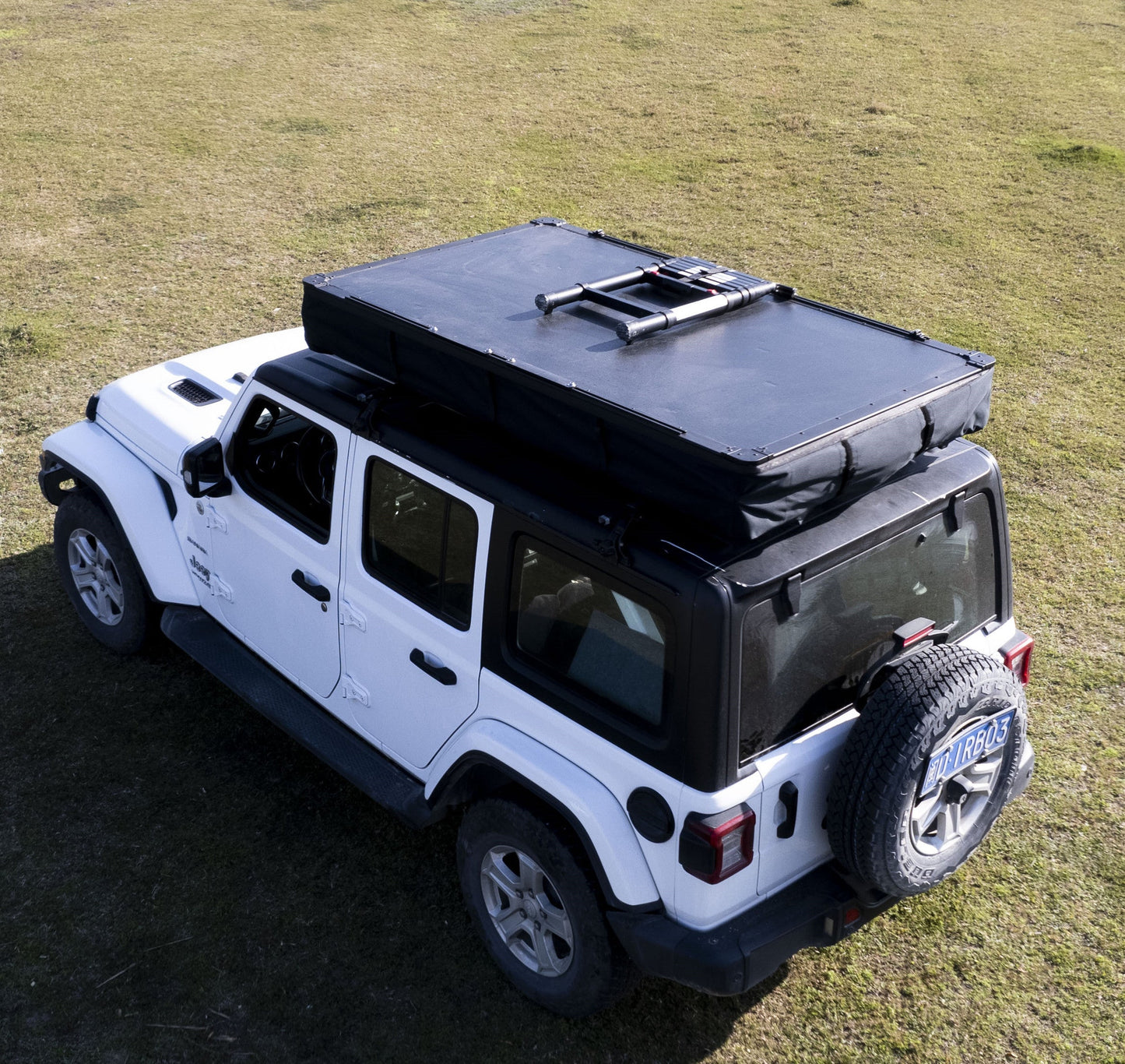 Wild Land Voyager Pro 4-5 People Family Roof Top Tent
