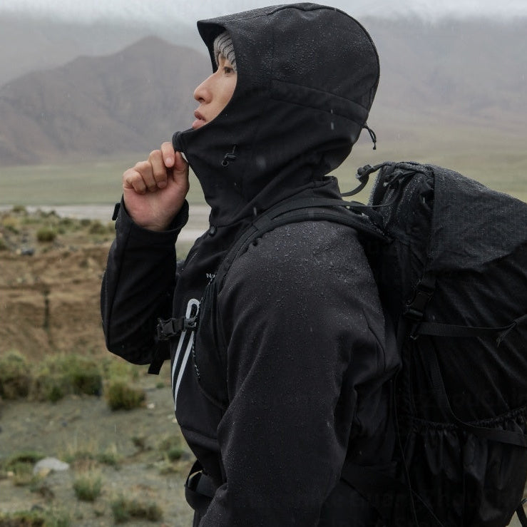 Naturehike Soft Shell Hiking Winter Windbreaker Jacket Hooded BLACK