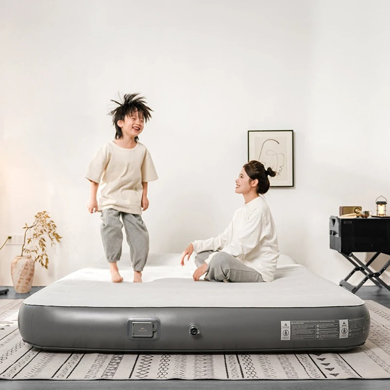 Naturehike Inflatable Camping Mattress with Built-In Pump Grey